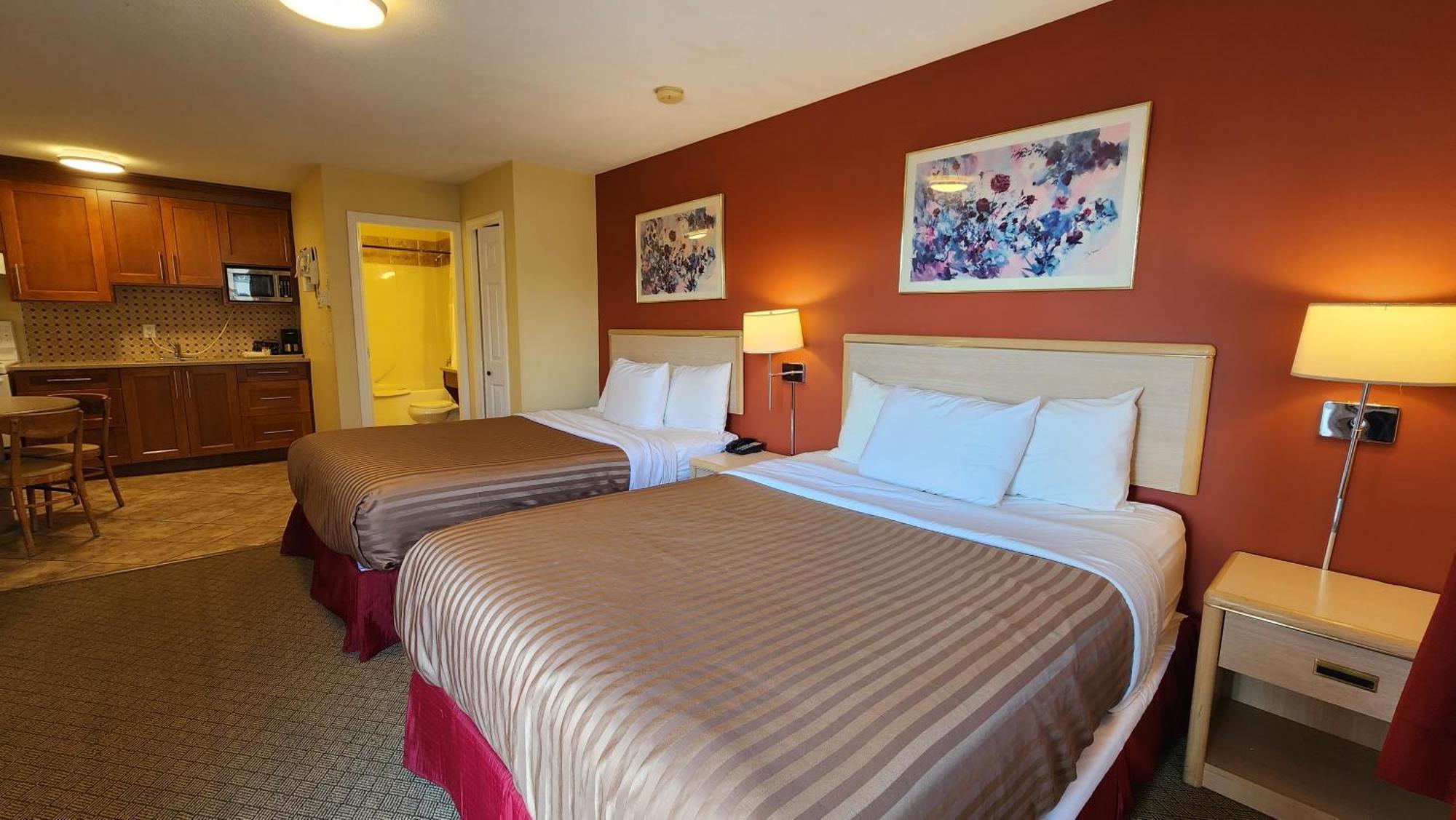Sahara Courtyard Inn & Suites Osoyoos Exterior foto