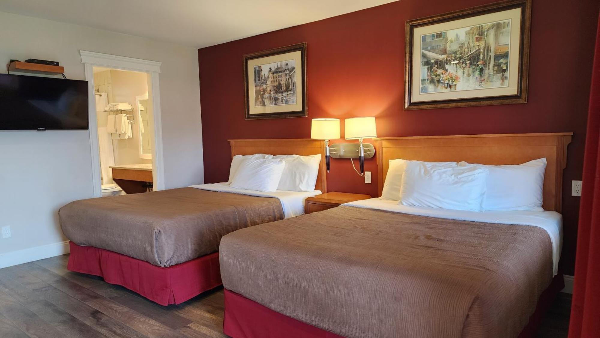 Sahara Courtyard Inn & Suites Osoyoos Exterior foto